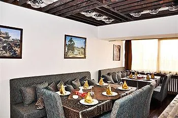 Phoenicia Splai Отель Бухарест